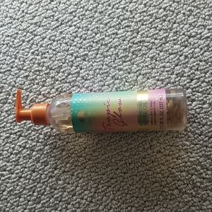 Tree Hut Tropic Glow shave oil